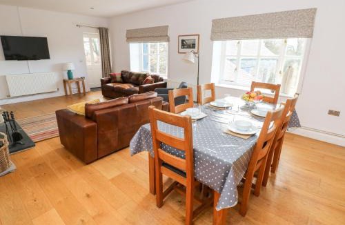 Llanfallteg House | Llety'r Llwynog