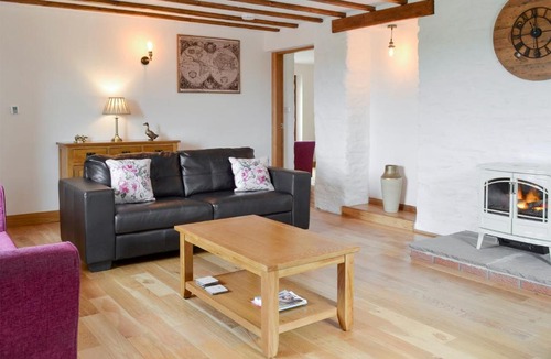 Holyhead House | Llofft Storws