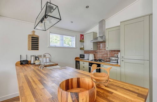 Loch Ness House | Loch Ness Hamptons Lodge by Interhome