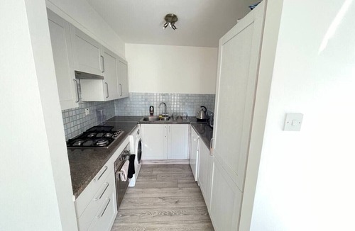 Tower Hill Apartment | London Central 2 Bathroom Flat with Free Parking