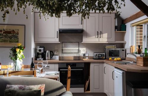 Ledbury House | Long Barn