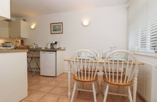 Porthcurno Cottage | Longships