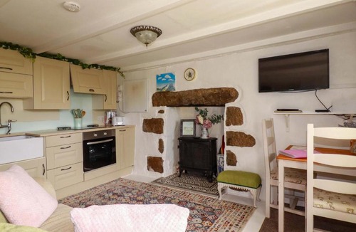 Penwithick House | Longview Cottage