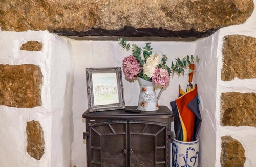Penwithick House | Longview Cottage