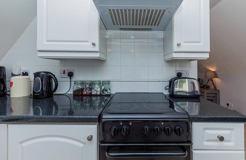 St. Ann's Chapel Cabin | Lovely Cornish pool access lodge at Honicombe Holiday Village