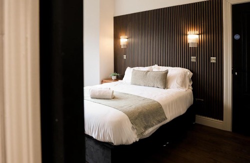Hanham Apartment | Lovely Studio Flat on Bath Road - Flat 6