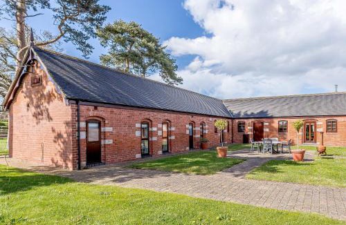 Shackerstone House | Low Barn
