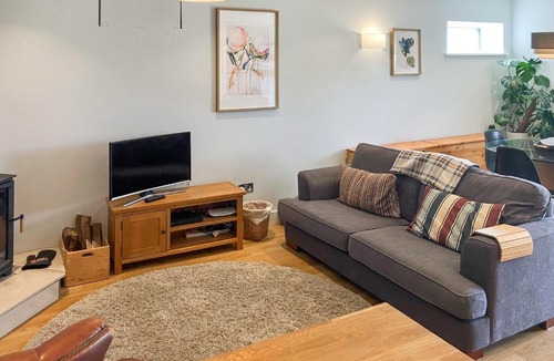 Inchbrook Apartment | Lower Mount Orchard