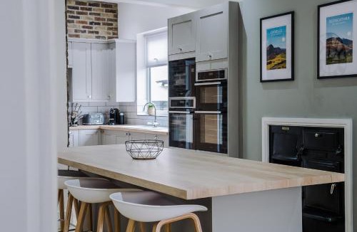 Newland Near Ulverston House | Lund House