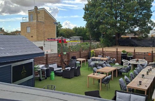 Yaxley Apartment | Luxurious one-bed apartment in Yaxley near A1