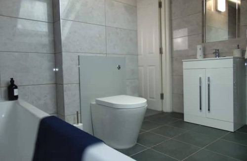 Watford Apartment | Luxury 2 Bed, 2 Bath Apartment in City Centre
