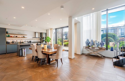 Queenstown Apartment | Luxury 4-Bed Duplex Penthouse