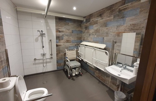 Banwell House | Luxury accessible holiday accommodation with a hot tub and hoists.