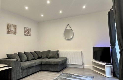 Mansfield House | Luxury Accommodation in Mansfield