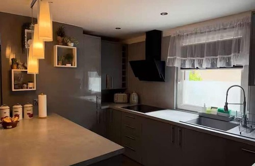 Perth House | Luxury Home Stay With Privacy and Pet Friendly