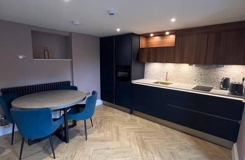 Bowness-on-Windermere House | Luxury Pet-Friendly House w/EV Charger & Parking