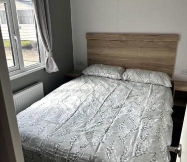 Talybont Apartment | Luxury static caravan on SunnySands with mountain views