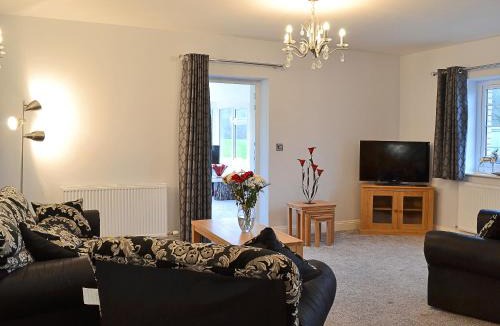 Capel Bangor House | Maes Rheidol