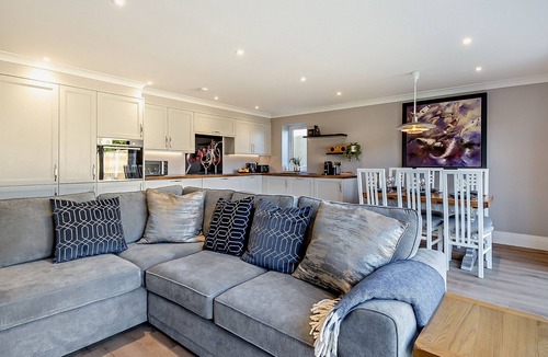 Blythburgh House | Magalow - Three Bedroom House, Sleeps 6