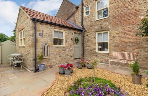 Richmond House | Magnolia Cottage