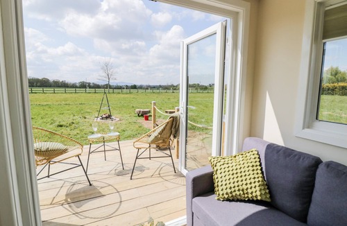 Hawbridge Cottage | Malvern View Lodge