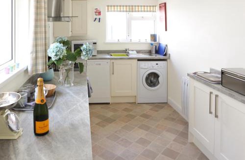 Newquay House | Manor Cottage