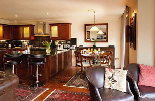 South Cliff House | Mansion House