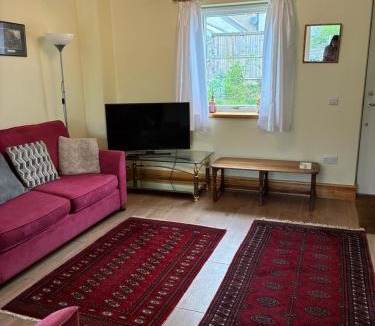 Kelso Apartment | Maple House Apartment