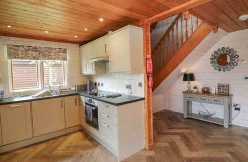 Bridgetown Cabin | Maple in Dolton, Devon. 3 bed.