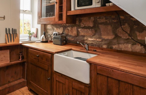 Morpeth Cottage | Maple Tree Cottage
