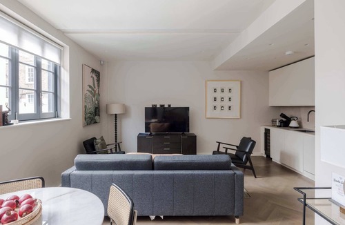 Bryanston and Dorset Square House | Marylebone Mews House · Regent's Park · Sleeps 6
