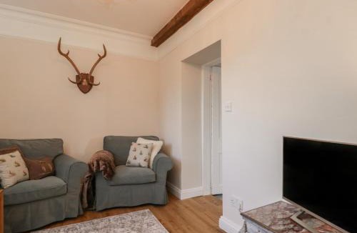 Chippenham House | Maud Heath's Snug
