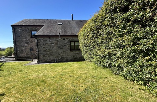 Duddon Valley Apartment | Meadow Barn, a spacious cottage for 6 in the Lake District