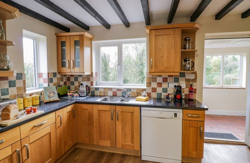 Clows Top Cottage | MEADOWFIELDS, pet friendly, with hot tub in Cleobury Mortimer