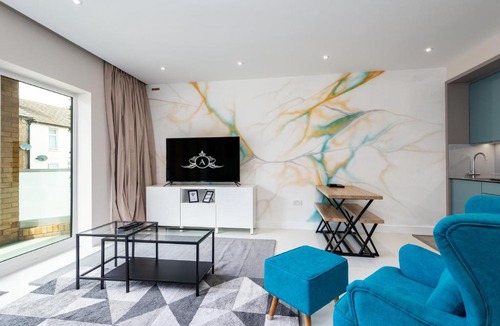 Gillingham Apartment | Medway contractor base for summer projects - Apartment 3