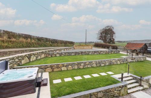 Cwmtirmynach House | Merddwr