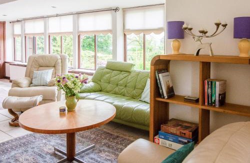 Maud House | Middle Lodge