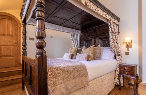 Ardnamurchan Peninsula Hotel | Mingary Castle - Restaurant with Rooms