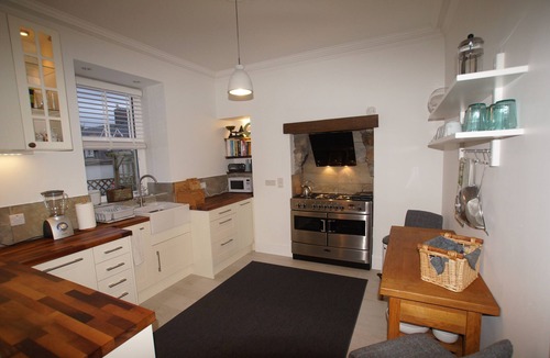 Stornoway House | 'Mo Eilean' - Your island home