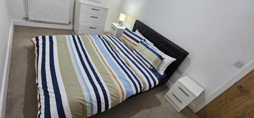 Woolwich Riverside Apartment | Modern 1-Bedroom Flat in SE18 10 mins to O2