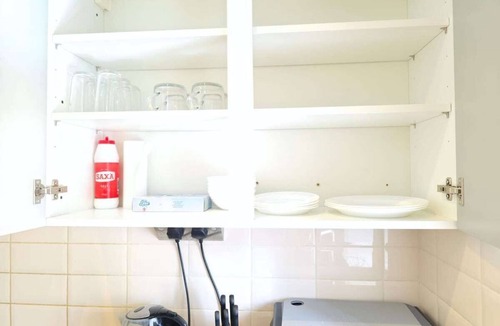 Harrow Apartment | Modern 1BR Flat in Central Harrow | Sleeps 4