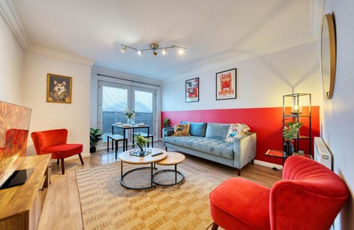 Cowlairs Apartment | Modern 2 Bed Flat with Free Parking
