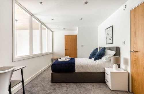 Rotherham Apartment | Modern 2 Bed Wharfside Apartment in Rotherham