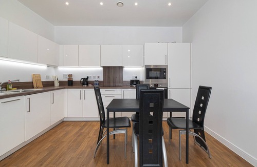 Royal Docks Apartment | Modern 2BR flat with Balcony, in East London - Pass the Keys