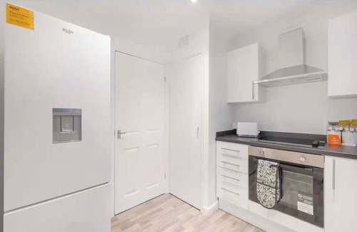 Middlesbrough House | Modern 2BR | Middlesbrough | Parking