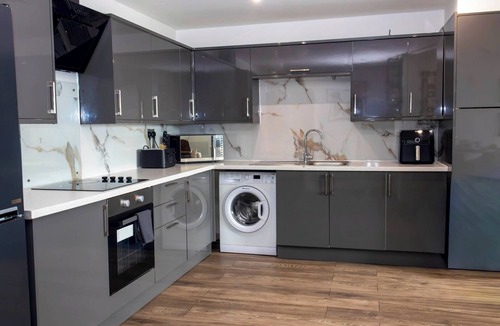 Leicester City Centre Apartment | Modern 3BR Flat for 8 Near City Centre