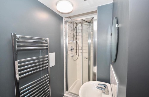 Headingley Apartment | Modern 5 Bedroom Budget Apartment in Headingley