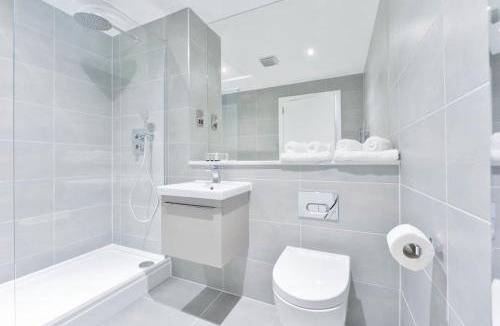 Barnt Green Apartment | Modern and Bright 2 Bed Apartment in Solihull