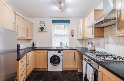Renhold House | Modern and comfortable 4 bedroom house