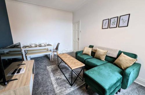 Westoe Apartment | Modern and Homely 3 BR for bigger groups